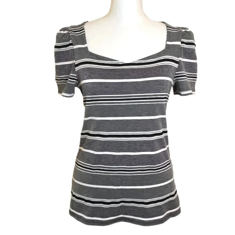 Express Black & White Short Sleeve Striped Tee Shirt Size Medium - Picture 1 of 7